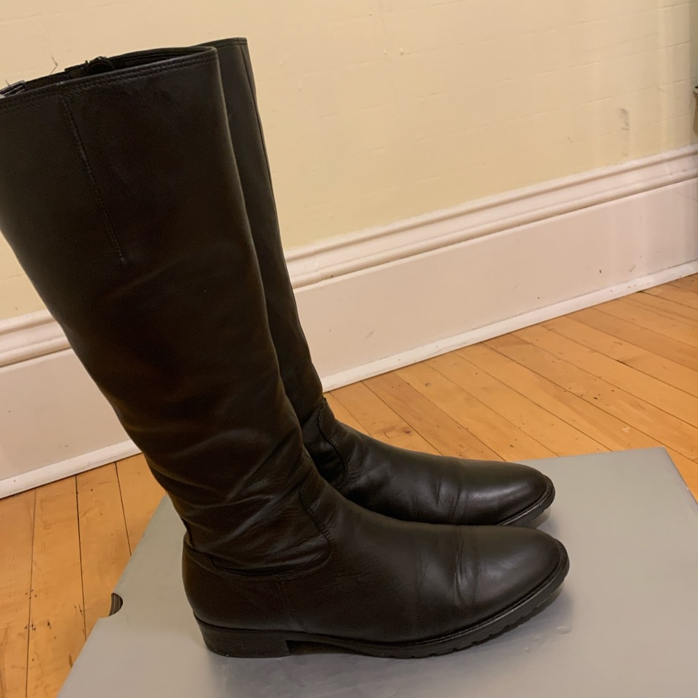 Tall black leather (sz 10) Gabor leather boots